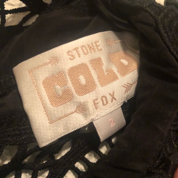 Stone Cold Fox Vaughn Lace Dress 2 - Picture 6 of 8